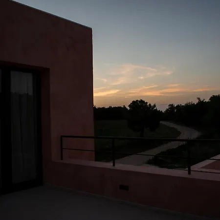 Arcobaleno - Retreat To Paradise Bubani