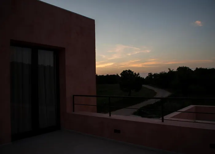 Arcobaleno - Retreat To Paradise Bubani